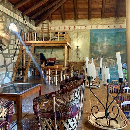Hotel Mansion Tarahumara Areponapuchi Esterno foto