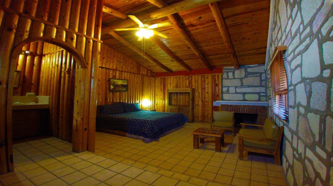 Hotel Mansion Tarahumara Areponapuchi Esterno foto